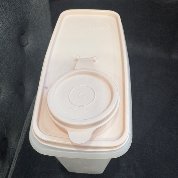 TUPPERWARE Clear Storage Container with Top Spout Container #469 & Pink Lid #471 - Picture 7 of 7